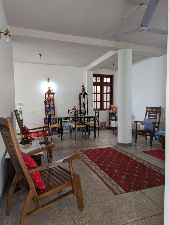 Shiranthi Guest House Rajagiriya Eksteriør bilde